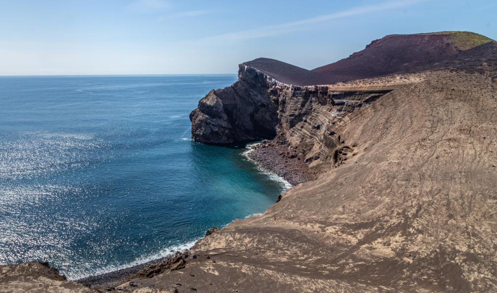 BUISSON - Nadège - Pointe de Capelinhos, Île de Faial - Les îles arc-en-ciel - 1