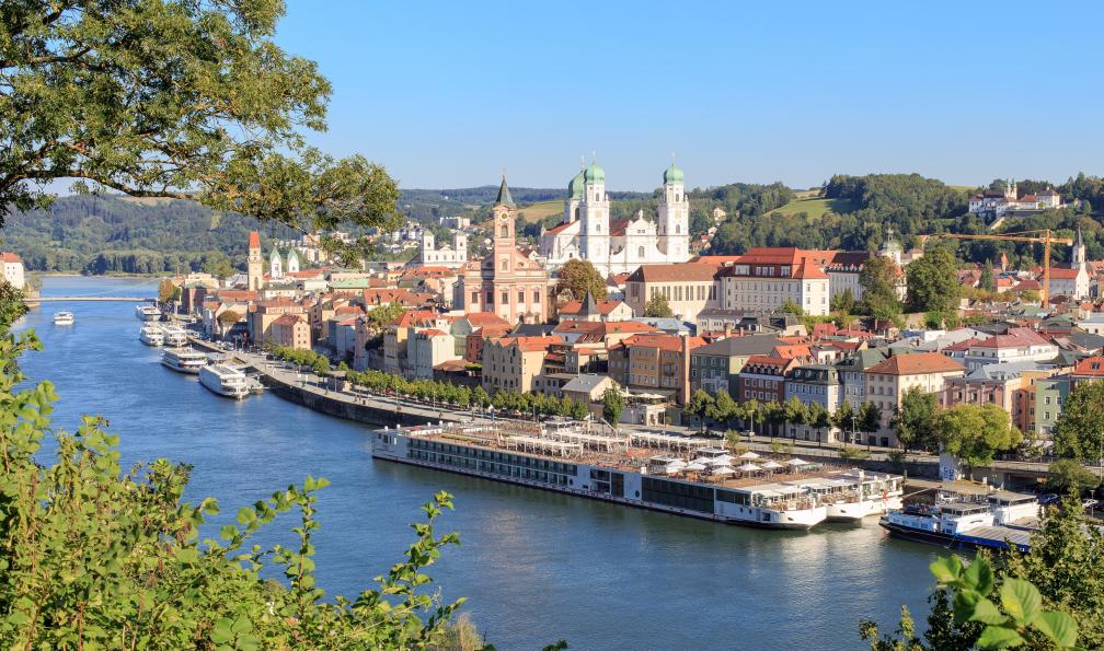 Istock -  Passau sur le Danube, Autriche. - Le long du Danube à vélo, en hôtels de charme - 1