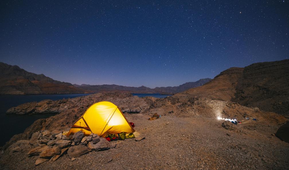 Ferrand -  clara -  Nuit sous la tente dans les fiords en Oman, Émirats arabes unis  - Trek et kayak au Musandam - 12