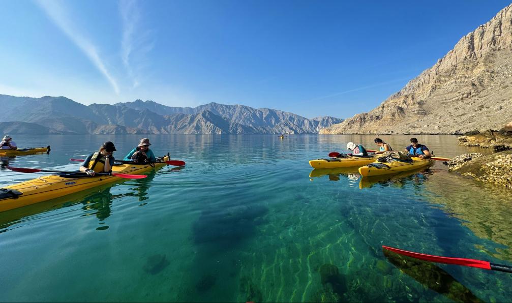 Gramusset - Maureen - Randonneurs en kayak sur les eaux turquoises du Musandam, Oman - Trek et kayak au Musandam - 8