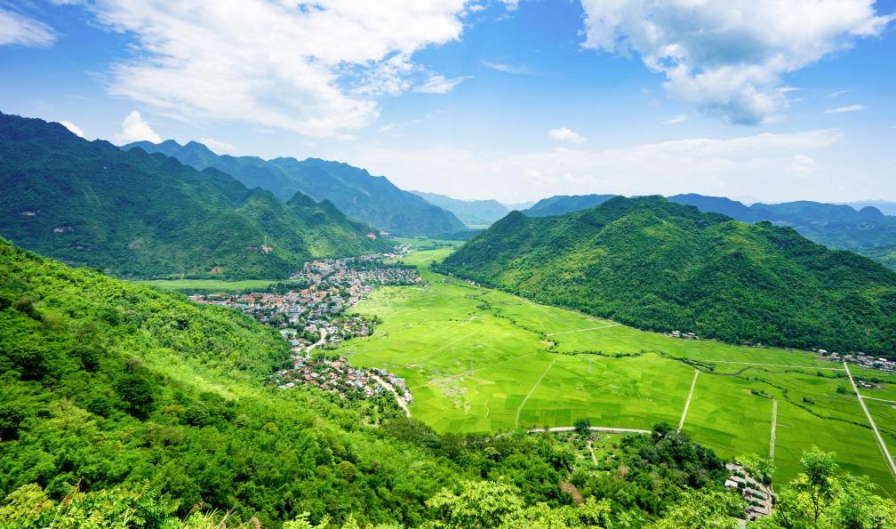 VietNamVui -  istock -  Vallée de Mai Chau, province de Hoa Binh, Viêtnam - Balade vietnamienne du nord au sud - 3