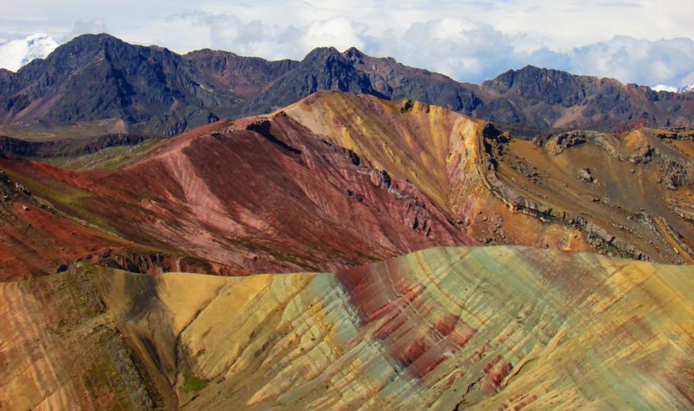 Andres Rambaldi -  istock -  Montagnes arc-en-ciel Palcoyo, Cusco, Pérou - Au pays de l'Inca - 7