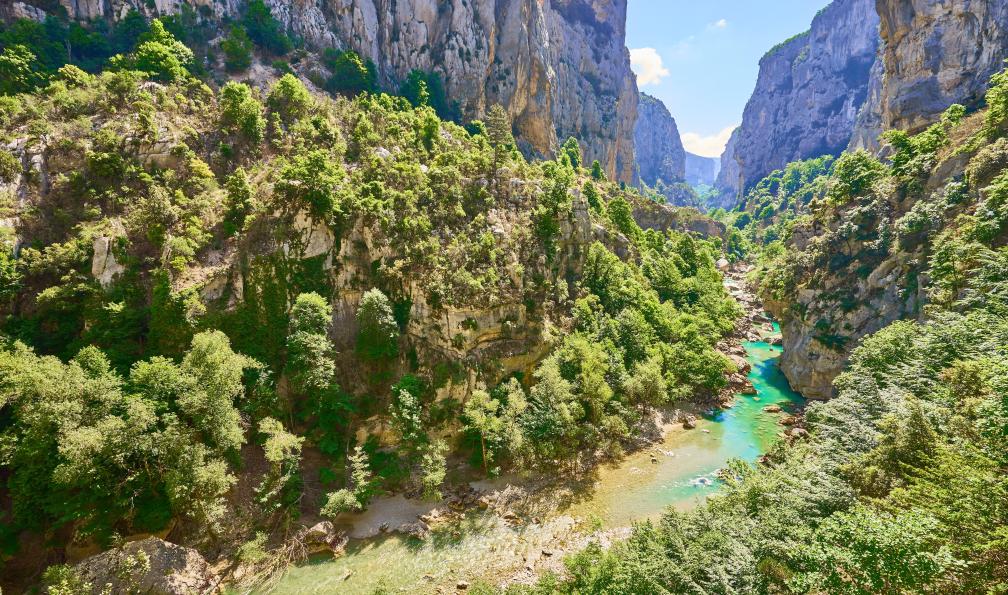 marako85 - Adobe stock - Sentier de l'Imbut dans le Verdon, rivière des gorges du Verdon, France - Les gorges du Verdon en étoile - confort - 6