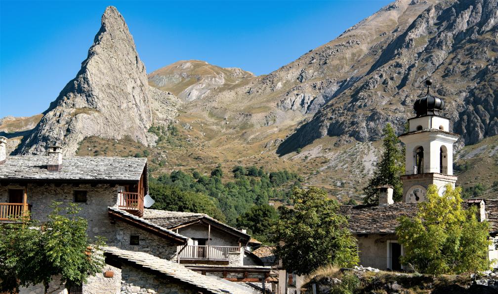 Thomas - Adobe stock - Chiappera Rocca Provenzale, Val Maira, Itlaie - Alpes italiennes du Val Maira - 1