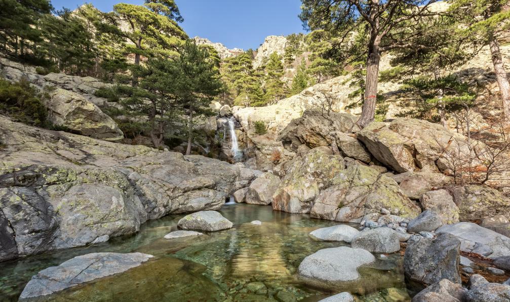 joningall -  istock -  La Cascade des anglais près de Vizzavona en Corse, France - Le GR20 Nord, de Calenzana à Vizzavona - 6