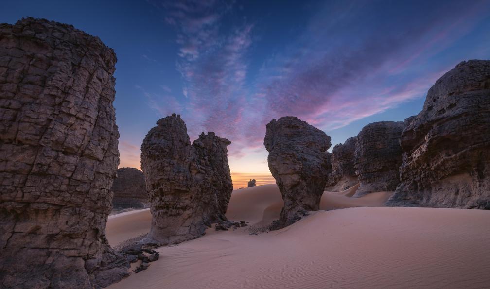 Mohammed Layati -  Istock -  Désert en Algérie - Sables et canyons des Ajjers - 4