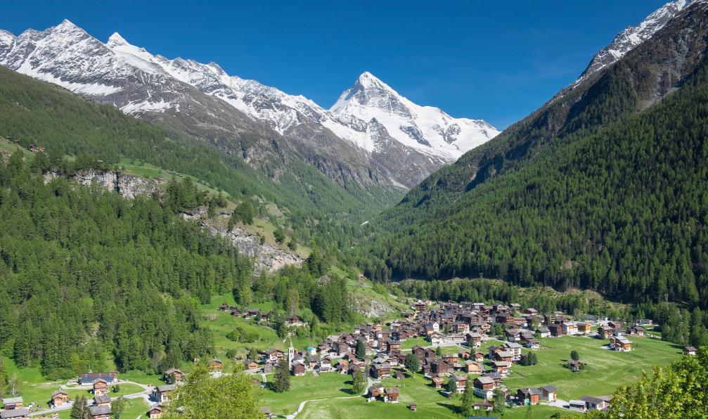 Georges - Adobe Stock - Le village des Haudères et la Dent Blanche, Suisse - Le tour du Cervin - 5