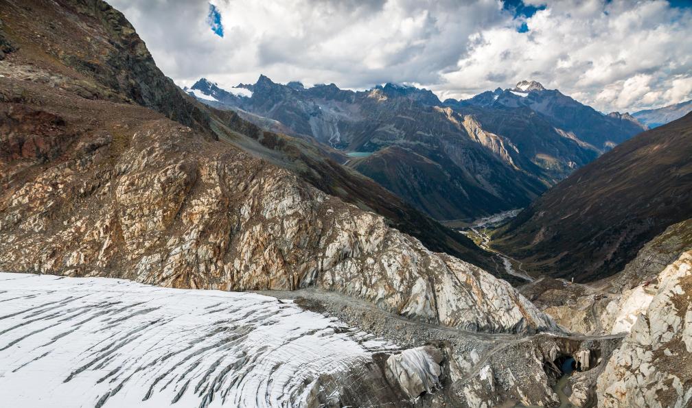 Kostr -  Istock -  Vue du sommet du glacier de Pitztal,Autriche - Haute route du Tyrol - 1