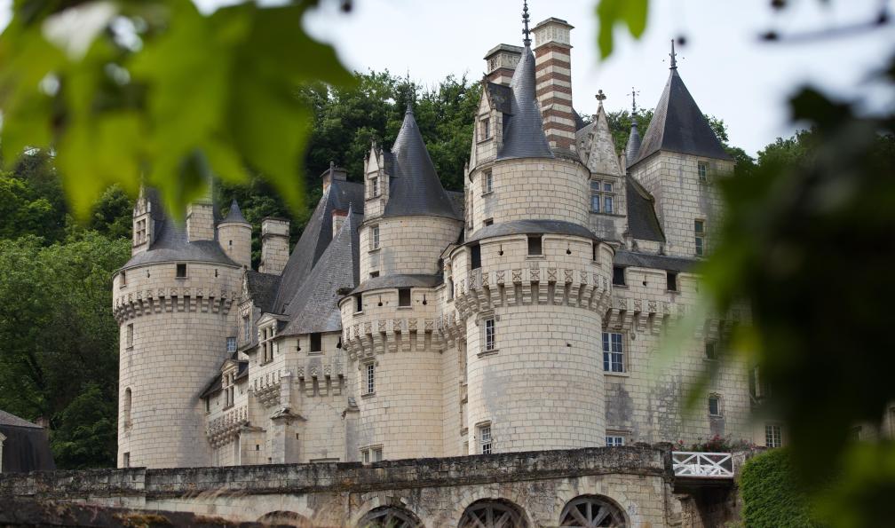 wjarek - Adobe Stock - Château dUssé (dit château de la Belle au Bois Dormant) à Rigny-Ussé, loire, france - De Tours à Angers, à vélo au fil de la Loire - 4