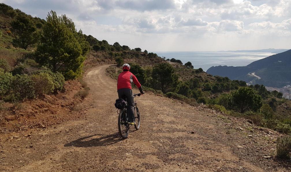 Alice Naef -  Vélo de Collioure à Cadaqués, France - La côte catalane de Collioure à Figuerés à vélo - 5