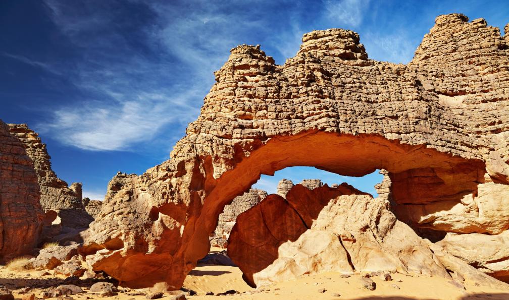 Pichugin - Dmitry - stock.adobe.com - Paysage rocheux du désert de Tassili N'Ajjer, Algerie - Traversée du Tassili N'ajjer - 4