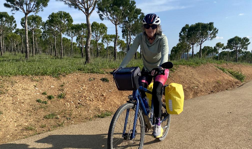 Chappaz - Isabelle - Cycliste sur les routes de Catalogne et les odeurs des pins, Espagne - La catalogne à vélo : de Gérone à Figueres - 4