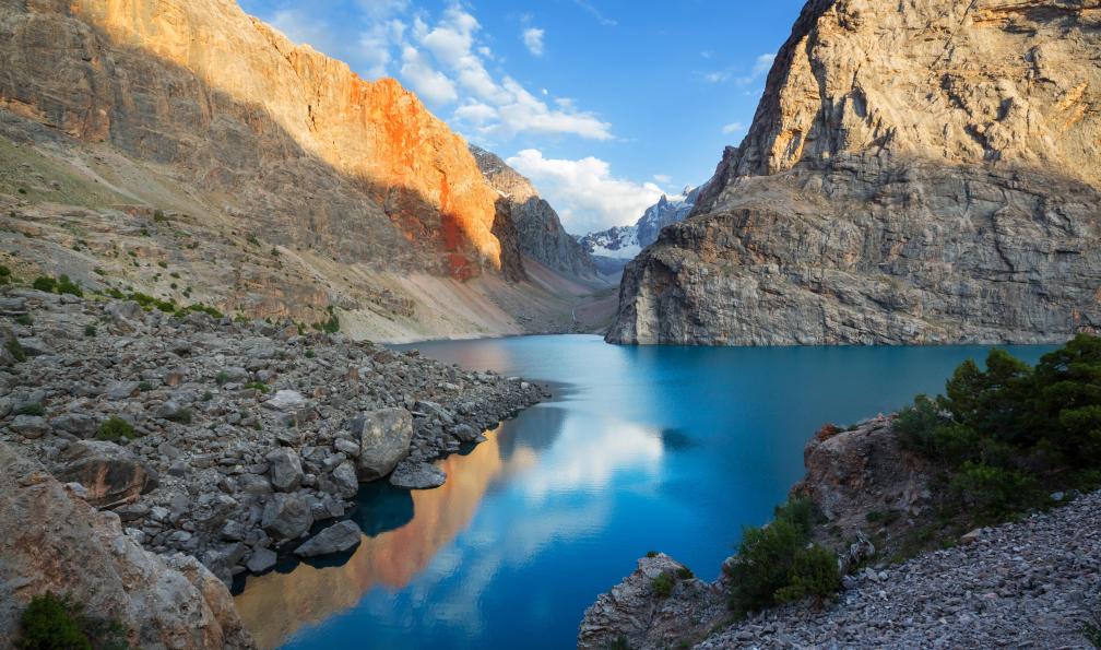Galyna Andrushko - Adobe Stock - Lac des montagnes Fann au Tadjikistan. - Lacs et coupoles turquoise d'Asie Centrale - 4