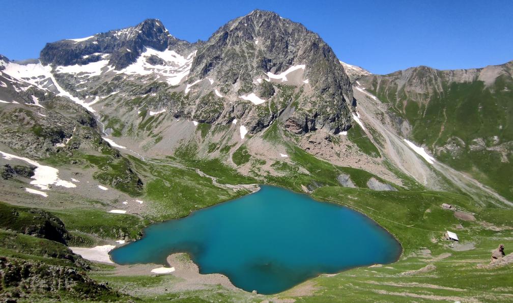 Hauer - Florian - Vue sur le Lac de la Muzelle depuis la roche percée en forme d'arche, La Muzelle, Ecrins, France - GR54 : Grand Tour des Ecrins - 1