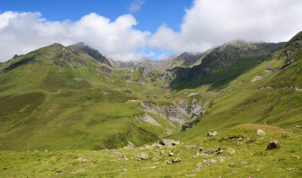 olegmit -  Istock -  Tourmalet dans les Pyrénées;France - La grande traversée des Pyrénées à vélo - 3