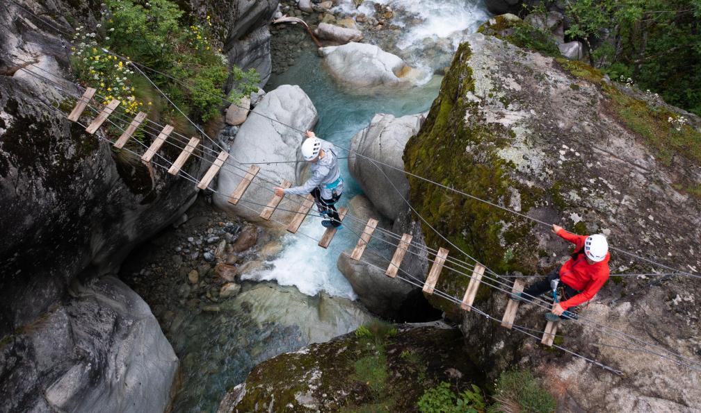 Crétois - Chloé - Via ferrata à Ailefroide dans les Écrins - Micro aventure dans les Ecrins - 5