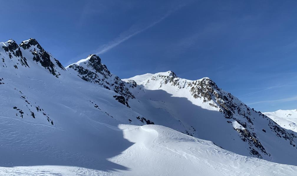 Gramusset - Maureen - Adobe stock - Le Grand Mont enneigé, Alpes, France - Raquette confort au coeur du Beaufortain - 14