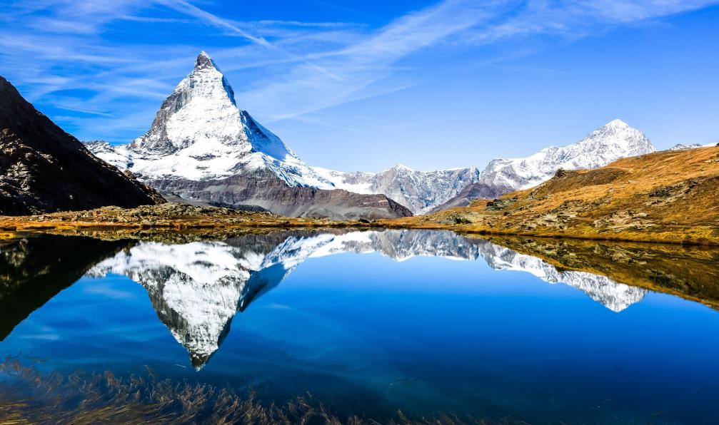Pixabay 3679891 -  Vue depuis un lac sur le sommet glaciaire du Cervin, Alpe, Suisse - La Haute Route du Cervin - 5