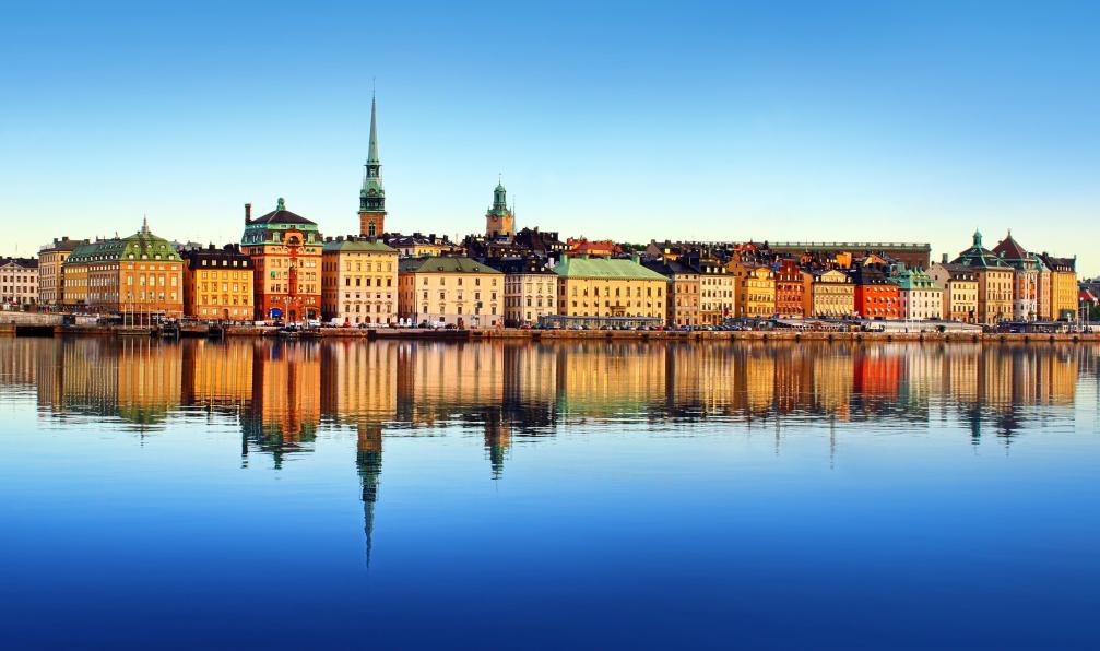 Damkier - Mikael - Adobe Stock - Vue depuis la mer sur Stockholm - Les secrets de Stockholm et de son archipel - 1