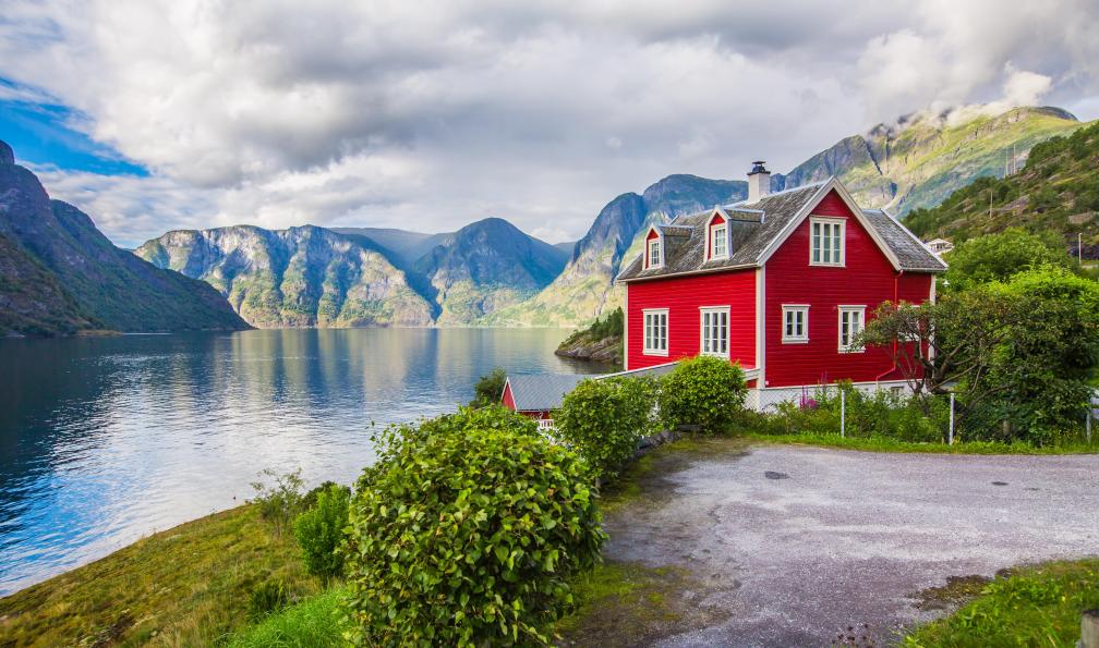 nataliakabliuk - Adobe stock - Rorbu et le Sognefjord, Norvège - Des fjords aux Lofoten - 4