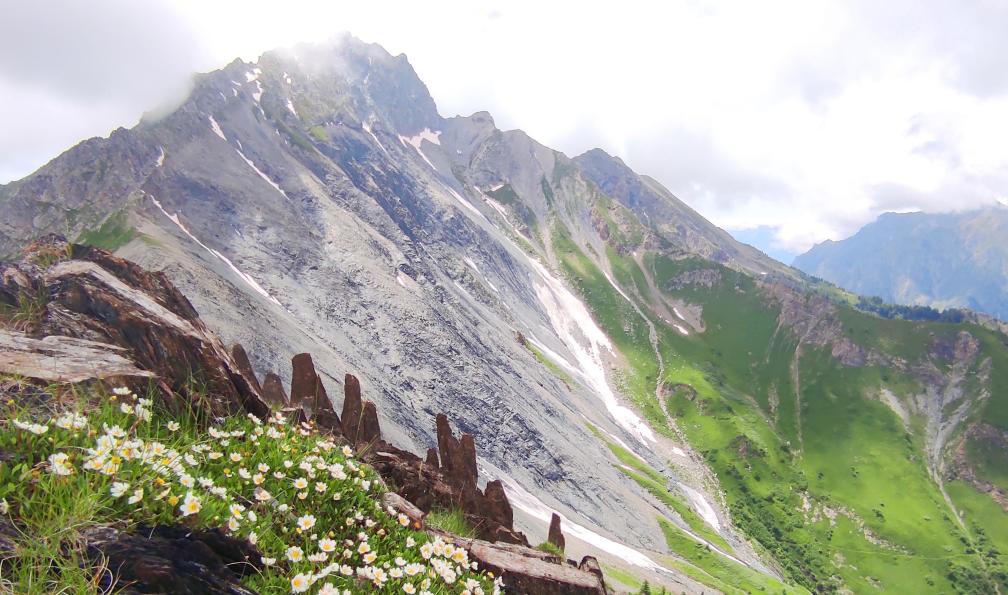 Hauer - Florian - Vue sur le Pic de Valsenestre, Col de Cote Belle, Ecrins, France - GR54 : Grand Tour des Ecrins - 2