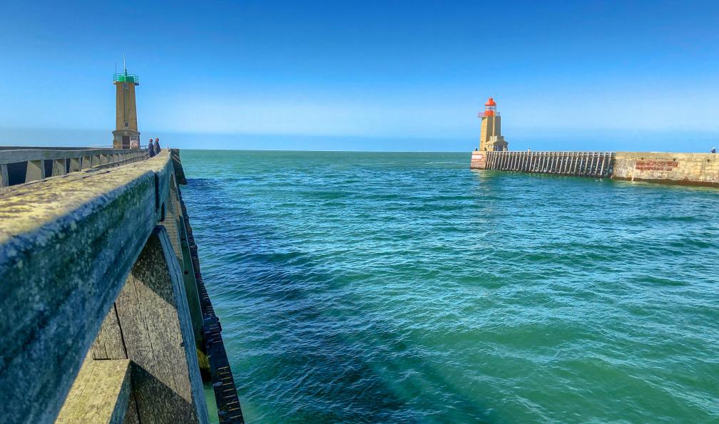 bjorn999 -  Istock 1206791542 -  Le port de Fécamp, France - Couleurs et paysages de la côte d'Albâtre - 1