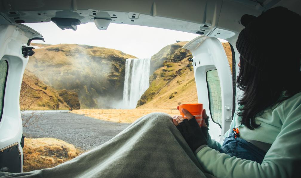 islande-islande-en-van