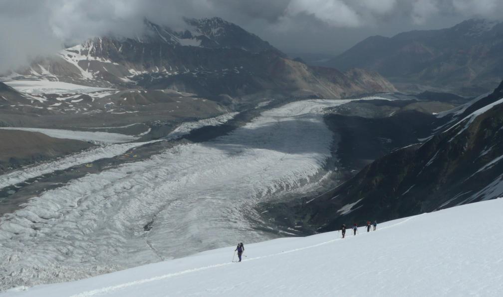 Montée vers camp 2 du pic Lénine, Kirghizstan. - Le pic Lénine (7134 m) - 5
