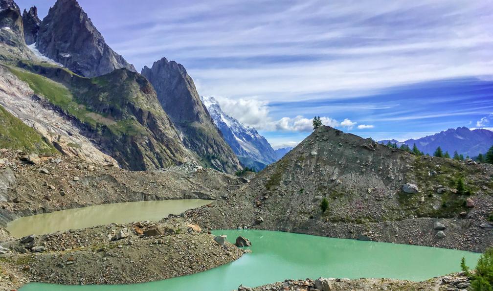 Delpixart -  istock -  Lac de Miage, val Vény, France - Le tour du Mont Blanc avec un âne (1/2) - 1