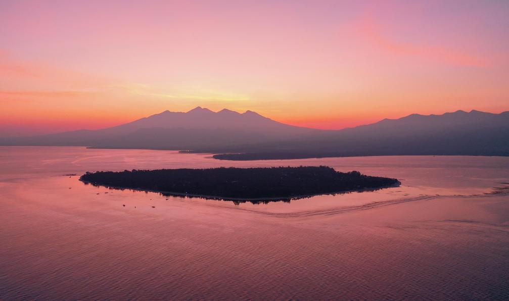 Crétois - Chloé - Lever de soleil sur Gili Meno, en Indonésie. - Du Kawah Ijen aux raies Mantas - 8