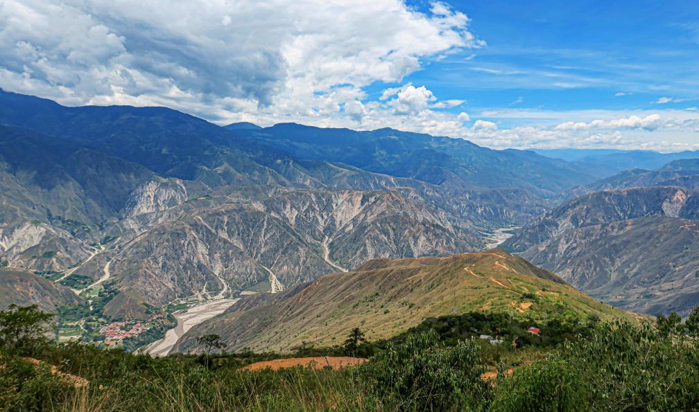 Collignon - Yoan - Panorama sur le canyon de Chicamocha, Colombie - Des Andes aux Caraïbes - 9