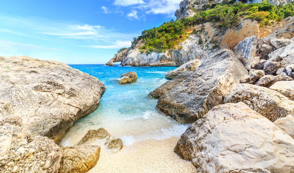 Krzyzak  - Shutterstock - Cala Goloritze, Sardaigne, Italie.  - Vélo et rando en Sardaigne - 6