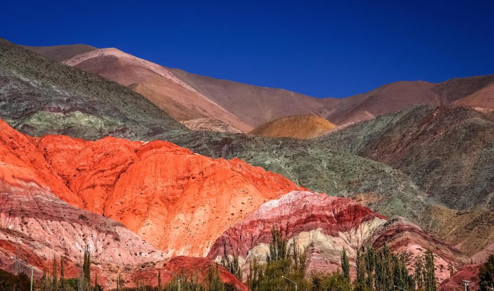 pawopa3336 -  Istock -  Montagnes de la Quebrada de Humahuaca, Argentine.  - L'Argentine aux mille couleurs - 2