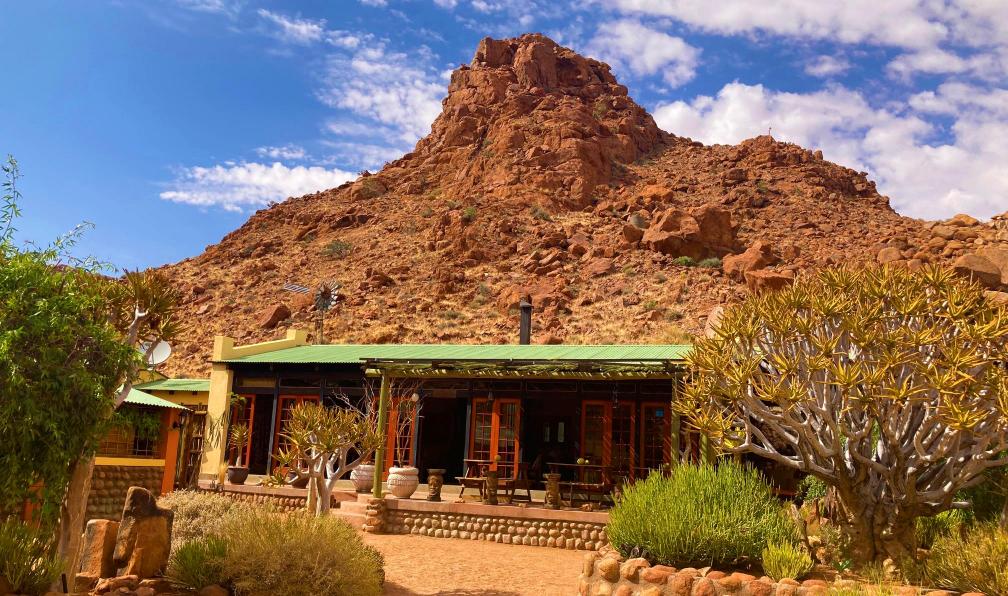 Pesteil - Isabelle - Restaurant du Namtib lodge au Tiras, Namibie - Montagnes et déserts de Namibie - 9
