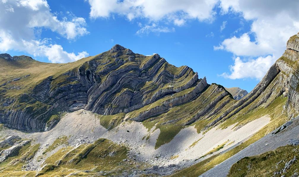 Thevenet - Nicolas - Formations géologiques de Prutas dans le parc national du Durmitor, Monténégro. - Le tour du Monténégro  - 2