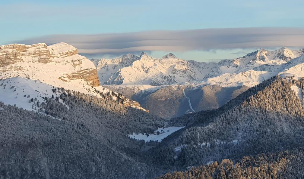 Bellet -  Robert -  Panorama sur les Alpes sous la neige depuis la Chartreuse - Le massif de Chartreuse à raquettes - 4