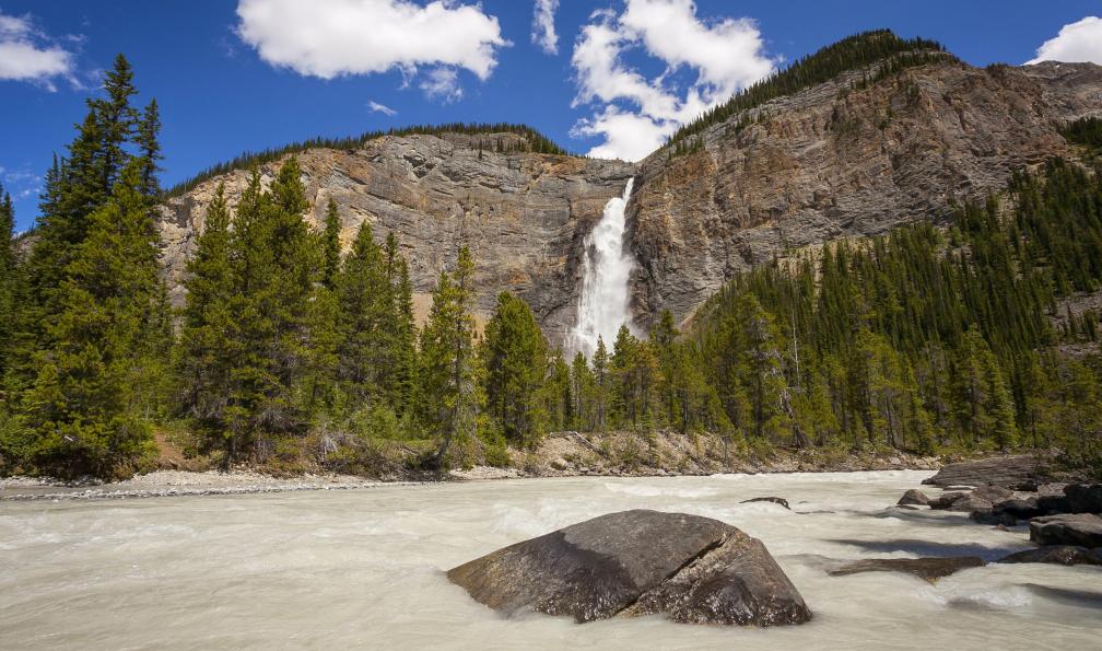 CrackerClips -  Istock -  Chutes de Takakkaw dans le parc National de Yoho;Canada - Banff, Yoho, Jasper : Rocheuses grandeur nature - 7