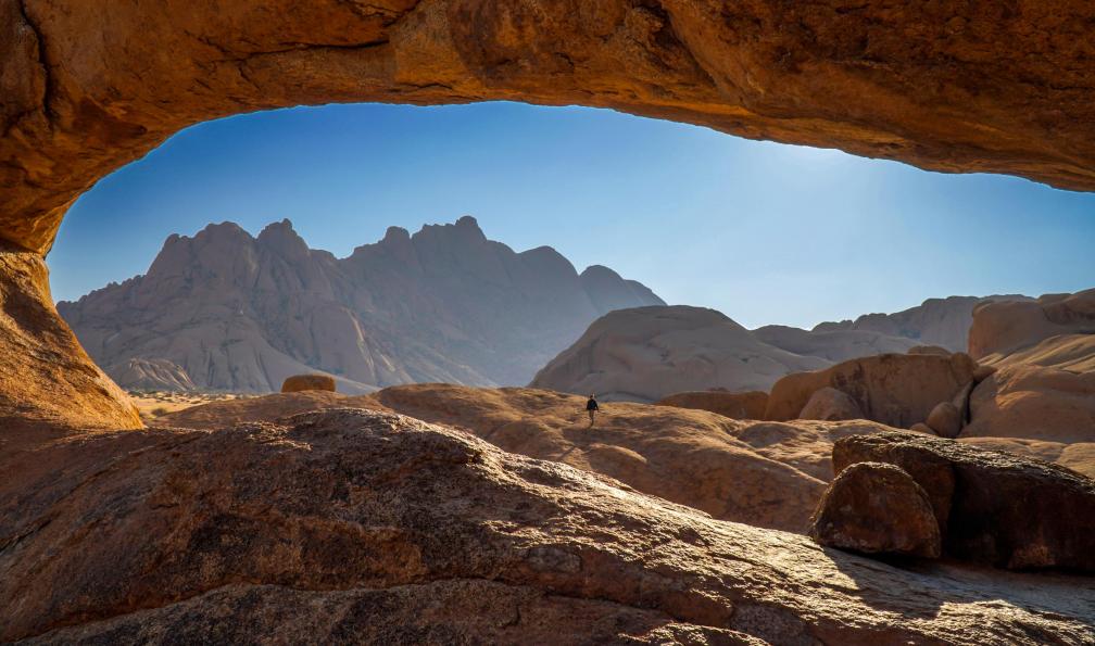 Wirestock -  Istock -  Paysage pics granitiques de Spitzkoppe, Namibie - Grande randonnée en Namibie - 1