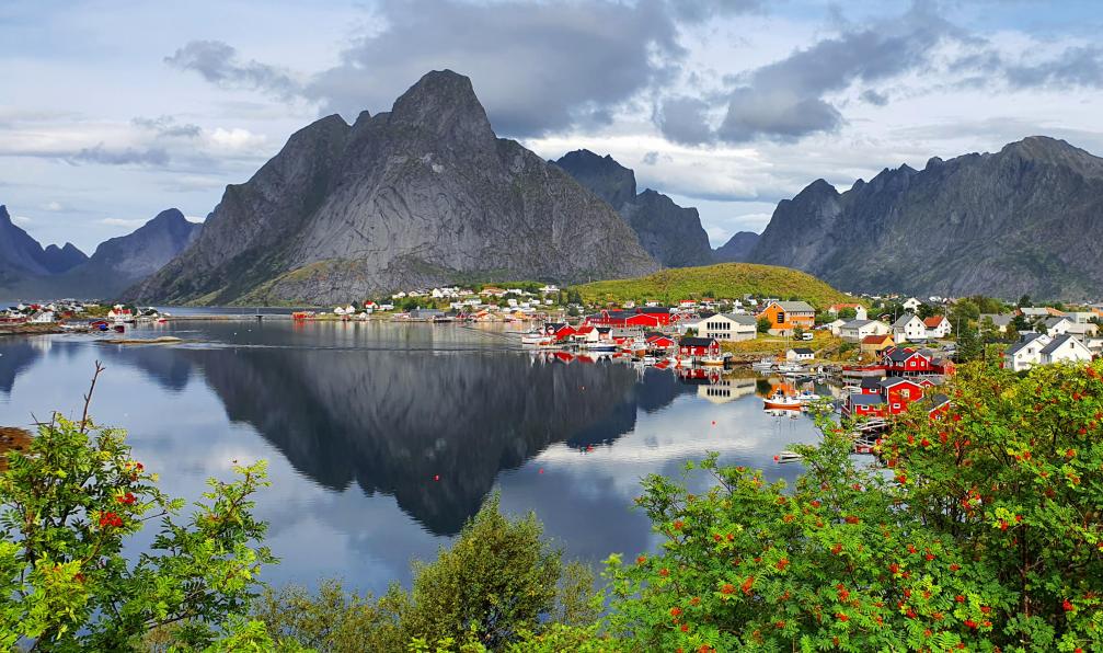 Garioud - Nadège - Village de Reine et ses rorbus rouges, Lofoten, Norvège - Des fjords aux Lofoten - 8