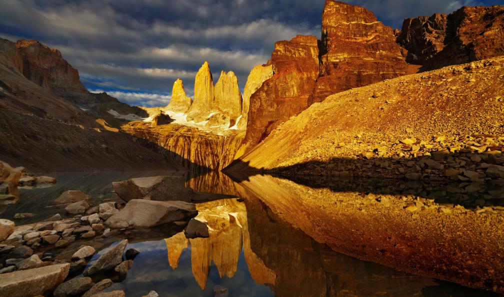 Pichugin - Dmitry  - Adobe stock - Torres del Paine au coucher du soleil, Patagonie, Chili - Patagonie et Terre de Feu (confort) - 1