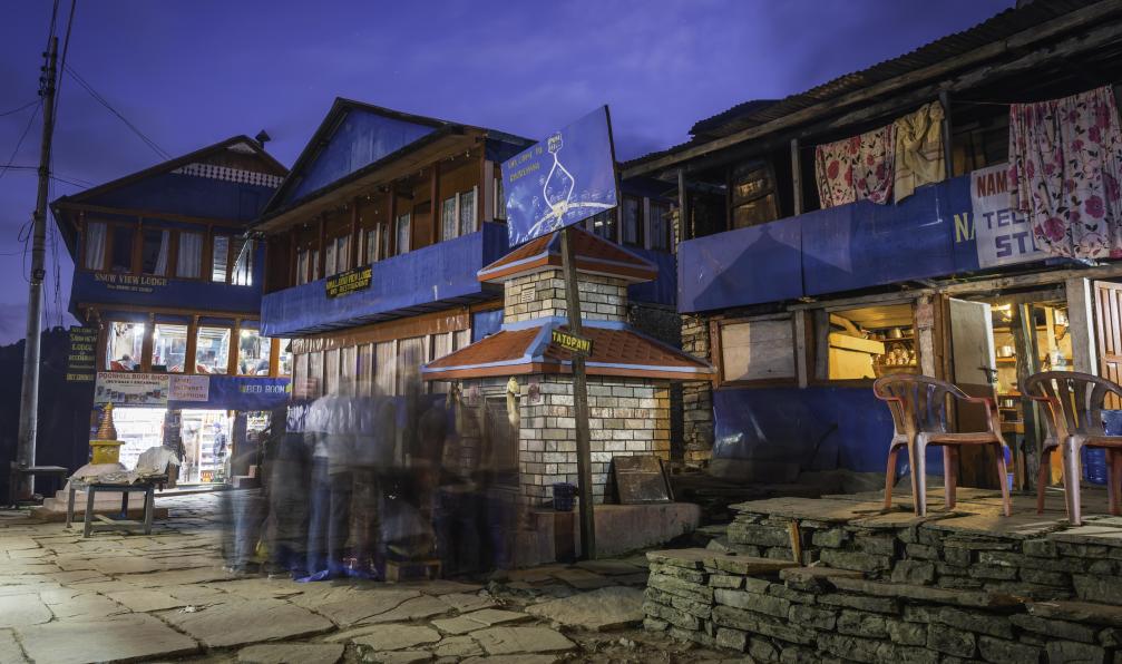 Ghorepani -  Istock -  village de Ghorepani au crépuscule;Népal - Le grand tour des Annapurnas - 8