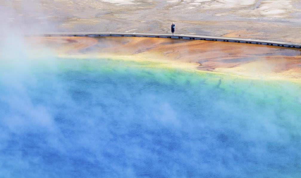 pedrosala -  Istock -  Source chaude de Grand Prismatic dans le Parc National de Yellowstone;Etats-Unis - Esprit pionnier : à la conquête de l'Ouest sauvage - 1