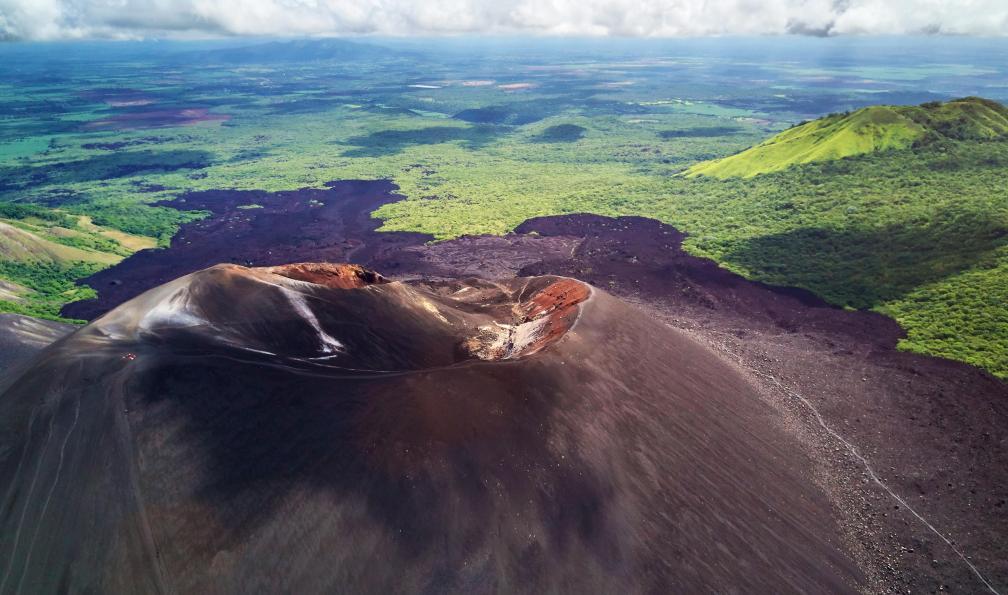 PixieMe - Adobe Stock - Paysage du volcan Cerro Negro dans la cordillère des Maribios au Nicaragua - Nicaragua, terre de volcans - 11