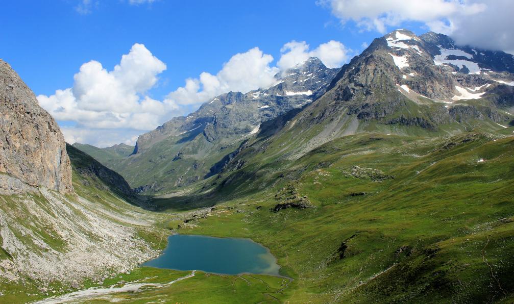 gaelj - Adobe stock - Le lac de la Plagne dans ses montagnes, Alpes, France - GTA : de Chamonix à Briançon - 2