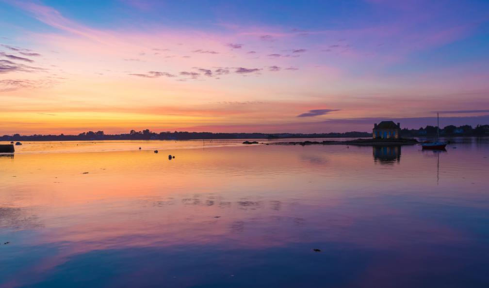 OT Bretagne / Loic KERSUZAN -  Coucher de soleil sur Ria d'Etel, Bretagne, France - Le tour de la Bretagne, à la carte - 2