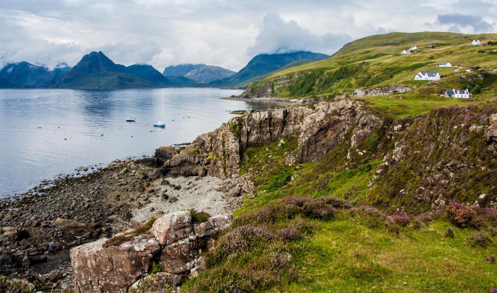 Behr-in-mind -  Istock -  Île de Skye Küste Schottland, péninsule d'Elgol;Ecosse
 - Ecosse mythique : West Highland Way & île de Skye - 3
