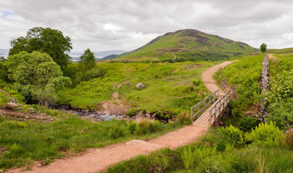 Dekiere  -  Thomas -  Shutterstock -  Sentier du The West Highland Way proche du devils staircase et du Loch Lomond;Ecosse - Ecosse mythique : West Highland Way & île de Skye - 8