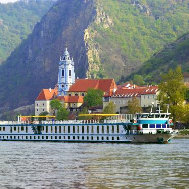 danube séjour insolite en bateau et vélo