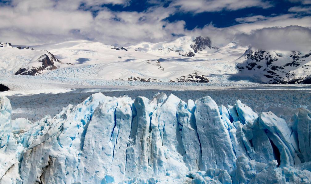 Mansilla - Miguel - Unsplash - Lac glaciaire d'El Calafate, Patagonie, Argentine - Des glaciers de Patagonie au désert d'Atacama - 1