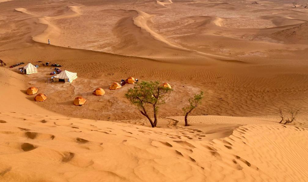 Lacombe - Céline - Dernier camp avant la fin du trek, Maroc  - Nomades du désert - 5